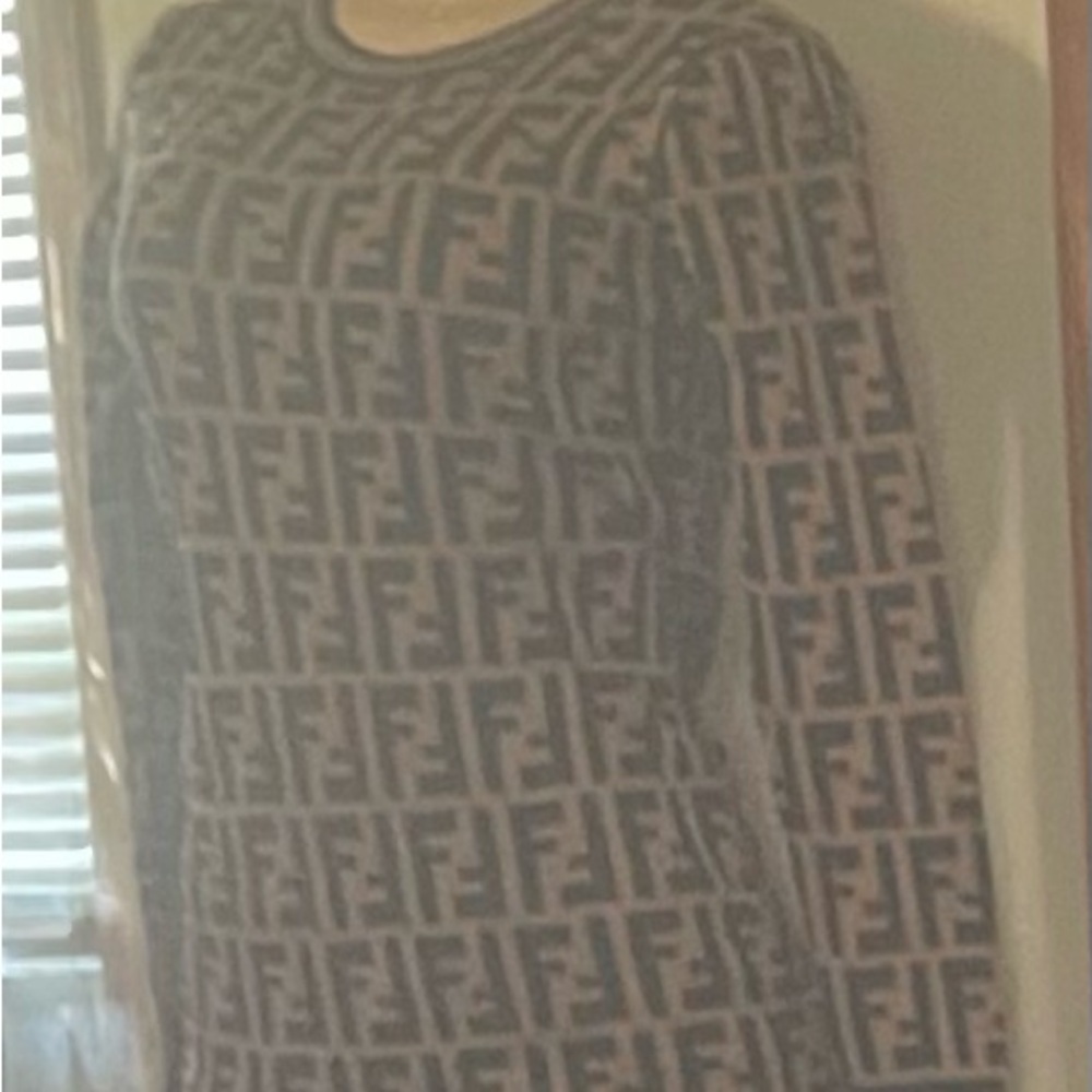Nice bodycon dresss - Picture 2 of 2